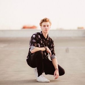 Meet your Posher, Mark